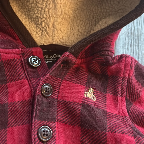 4/$20 Baby Gap Warm Paid Sleeper Onesie Sz 3-6 mth - Picture 2 of 4